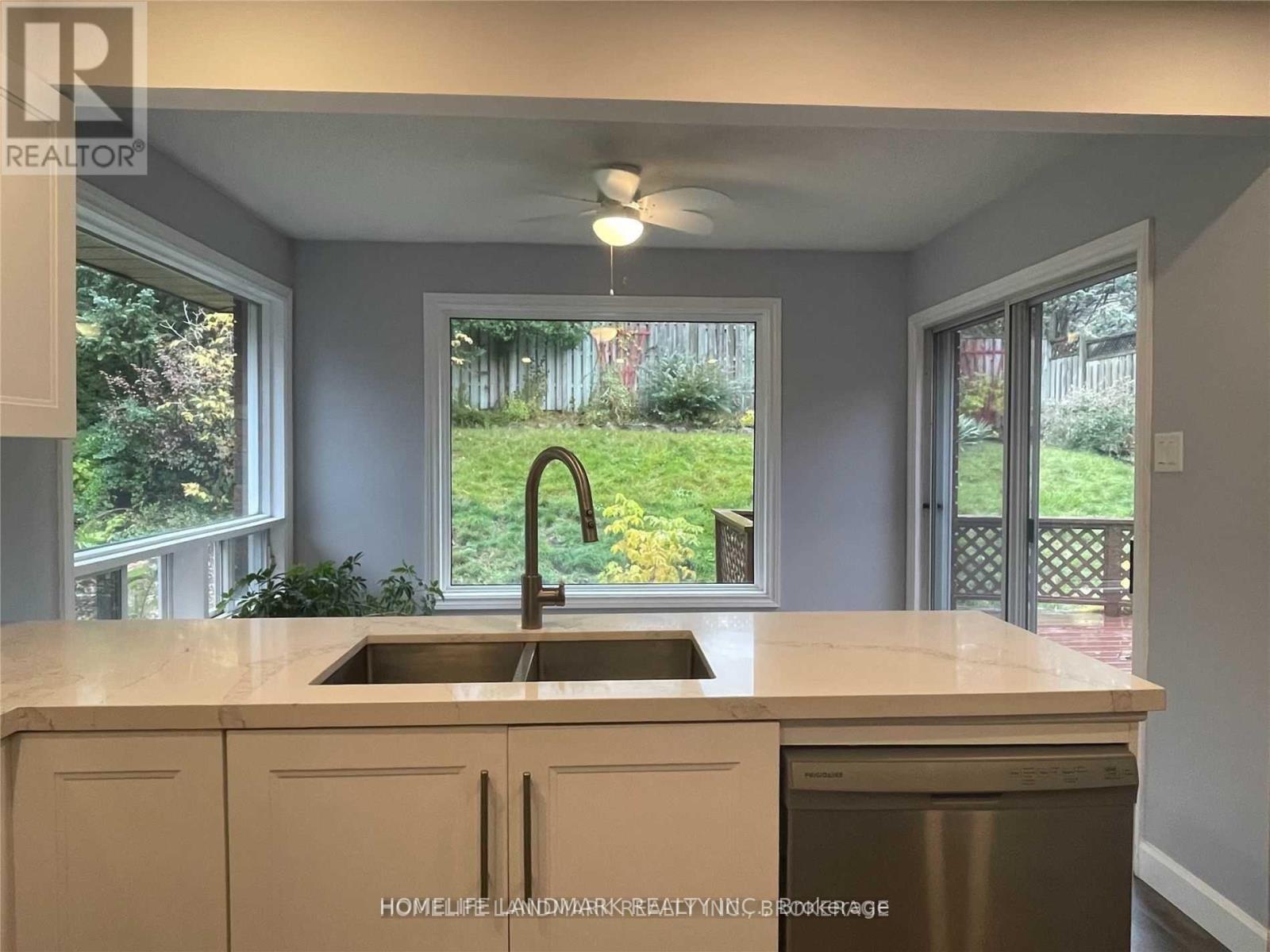 Upper-2 Gibbon Drive, Barrie photo 15