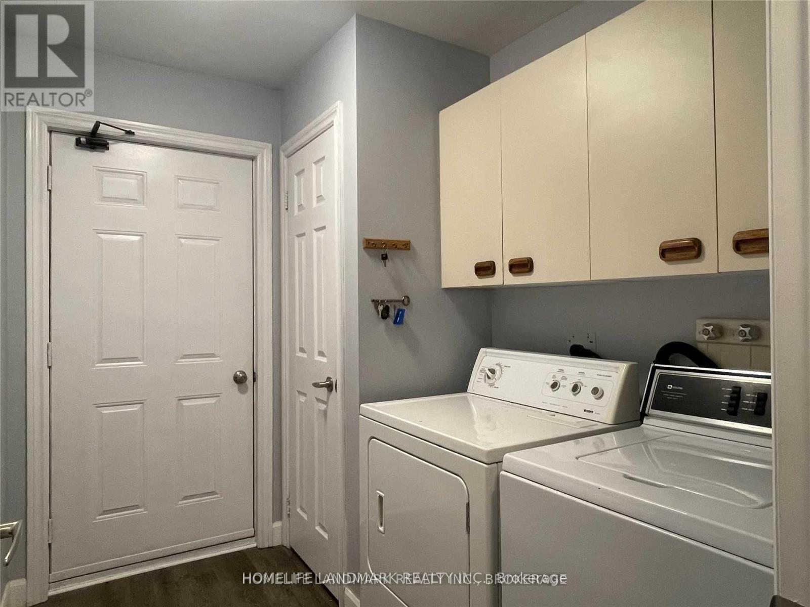 UPPER - 2 GIBBON DRIVE, Barrie (Letitia Heights) — photo 7