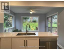 Upper - 2 Gibbon Drive, Barrie, ON L4N6G3 Photo 15