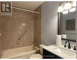 Upper - 2 Gibbon Drive, Barrie, ON L4N6G3 Photo 6