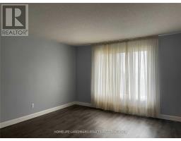 Upper - 2 Gibbon Drive, Barrie, ON L4N6G3 Photo 9