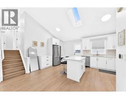 315 Appleglen Place SE - photo 3