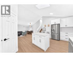 315 Appleglen Place SE - photo 4