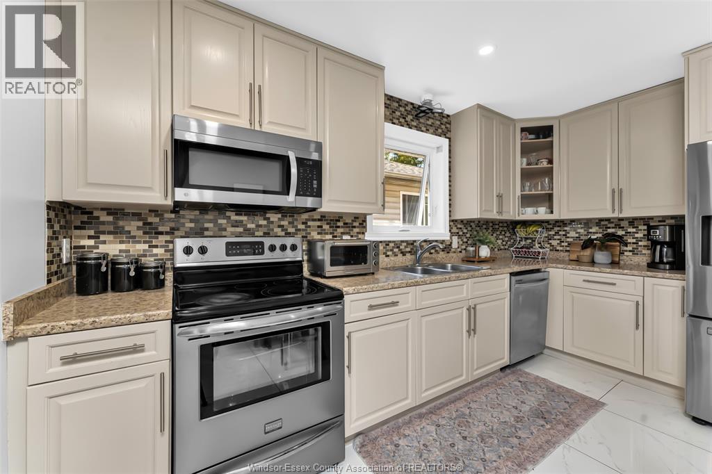 2222 LONGFELLOW AVENUE - 14
