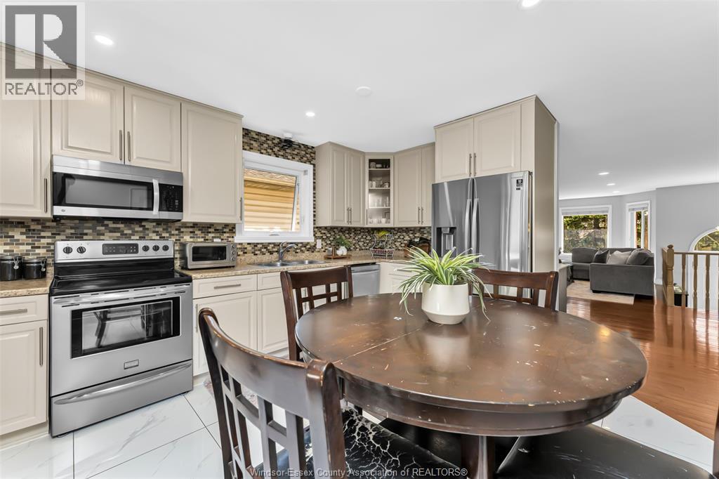 2222 LONGFELLOW AVENUE - 17