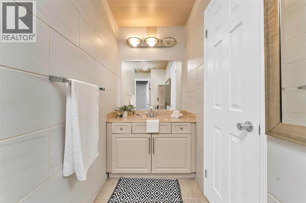 2222 LONGFELLOW AVENUE - Image 29