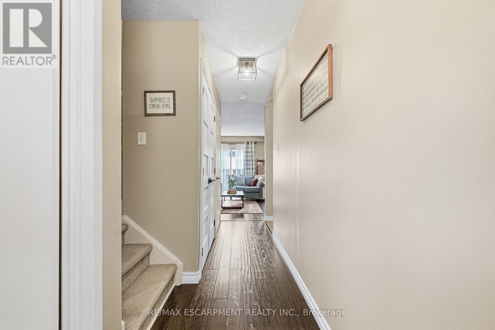 53 BRYNA AVENUE S - Image 16