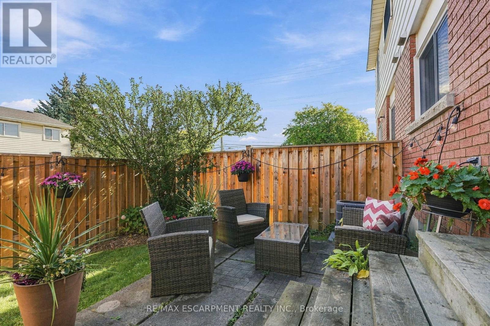 53 BRYNA AVENUE S - 35