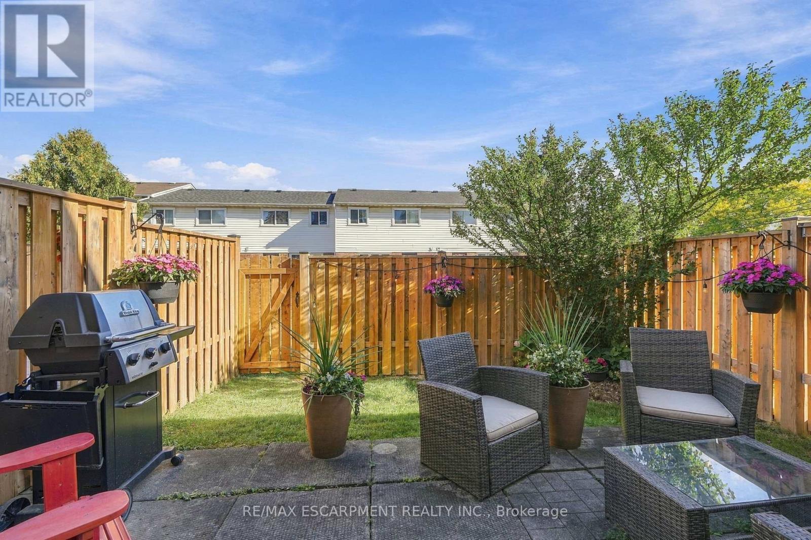 53 BRYNA AVENUE S - 37