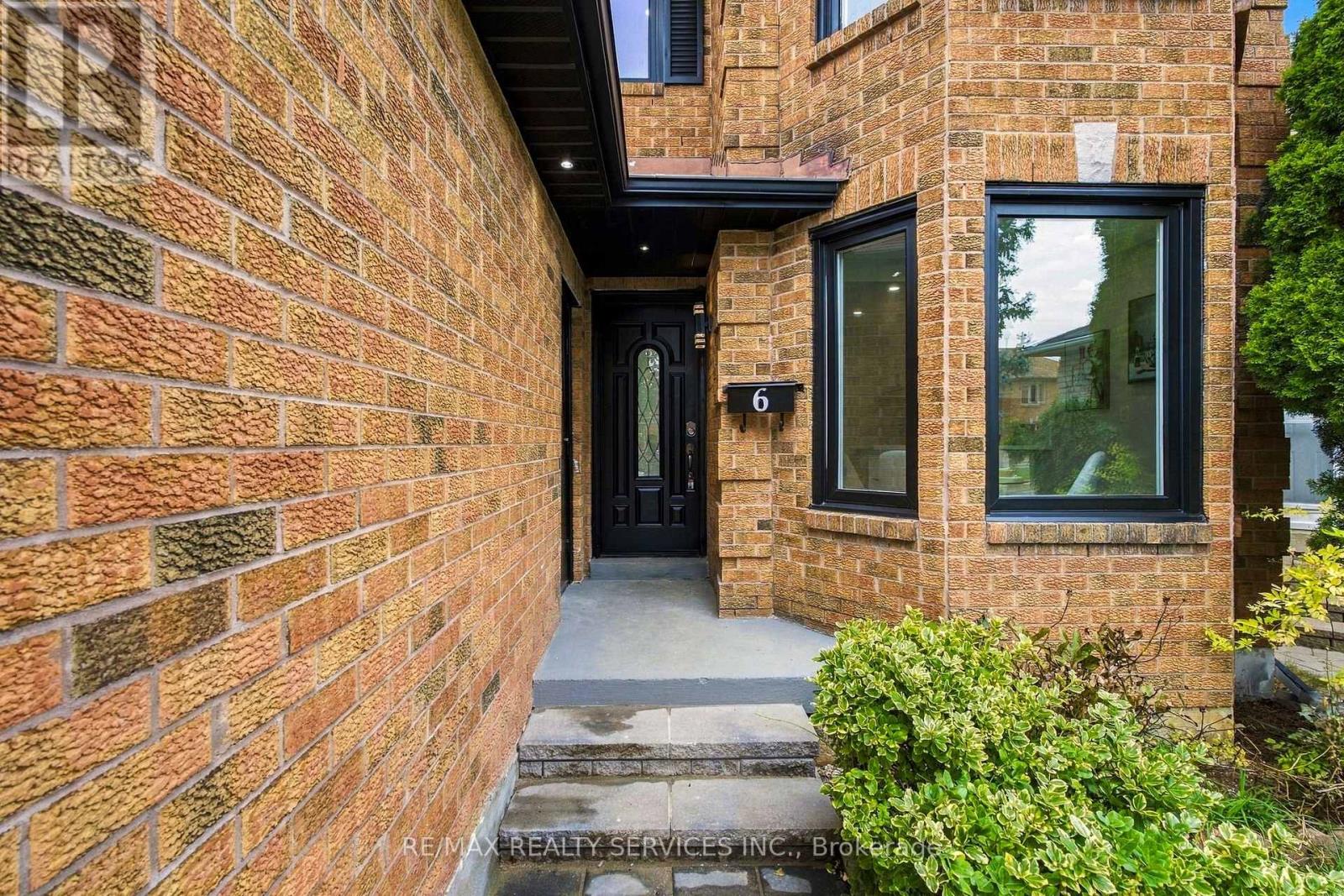 6 SCARBELL DRIVE, Toronto (Highland Creek) — photo 3