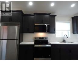 3pc Bathroom - #11, 5210 65 Avenue, Olds, AB T4H1W7 Photo 6
