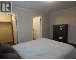 4pc Bathroom - #11, 5210 65 Avenue, Olds, AB T4H1W7 Photo 9