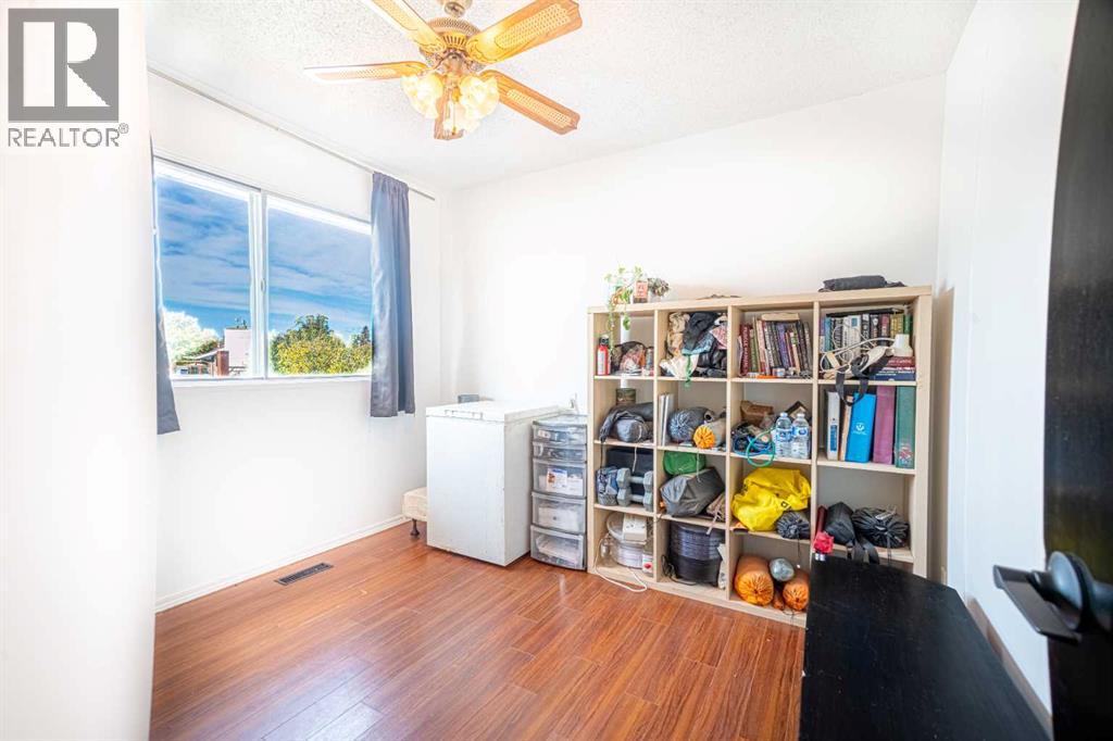 Listing photo – 28 Whiteside Crescent, Red Deer