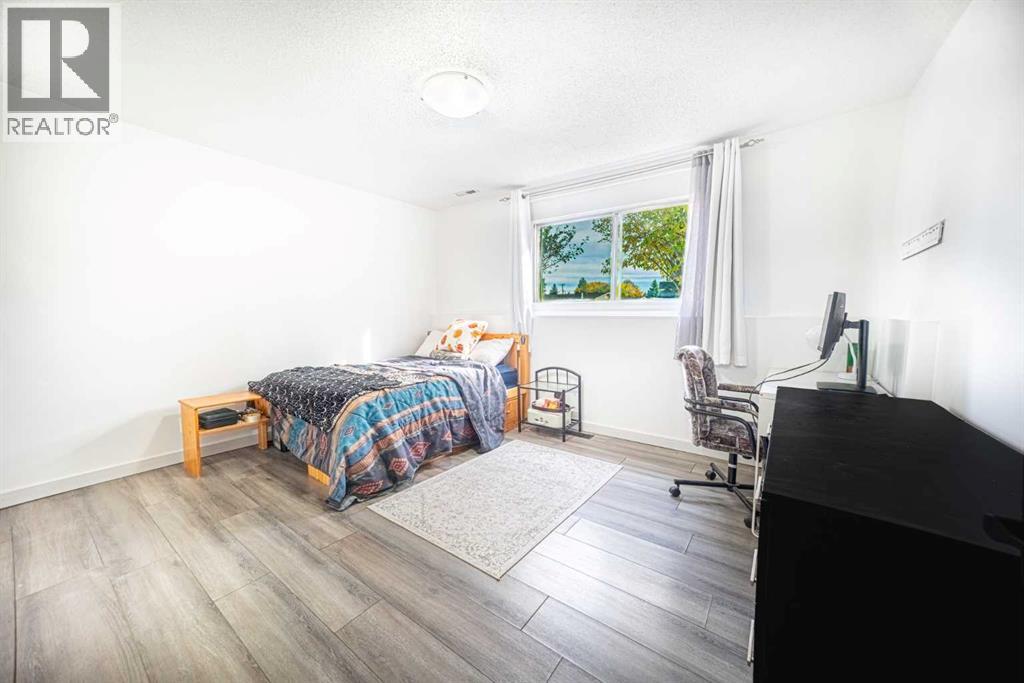 Listing photo – 28 Whiteside Crescent, Red Deer