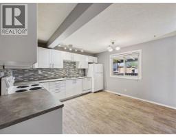 B, 4 Manning Street, Red Deer, AB T4R1N6 Photo 11