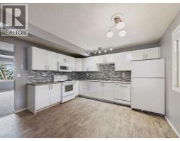 B, 4 Manning Street, Red Deer, AB T4R1N6 Photo 13
