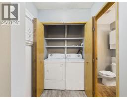 B, 4 Manning Street, Red Deer, AB T4R1N6 Photo 19