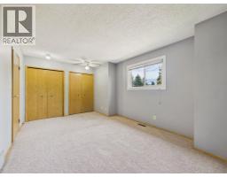 B, 4 Manning Street, Red Deer, AB T4R1N6 Photo 26