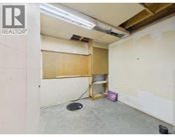 B, 4 Manning Street, Red Deer, AB T4R1N6 Photo 32