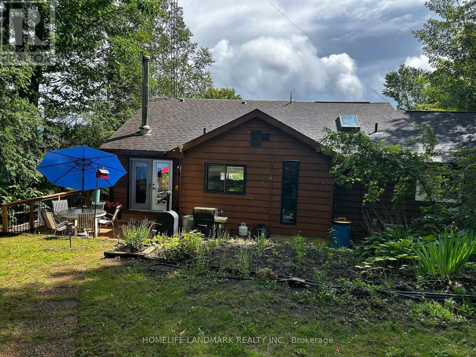 642 North Shore Dr E Drive — photo 24
