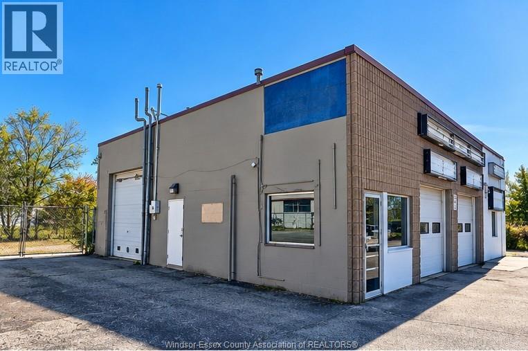 355 CABANA ROAD East, Windsor — photo 4