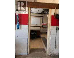 355 Cabana Road East, Windsor, ON N9G1A1 Photo 16