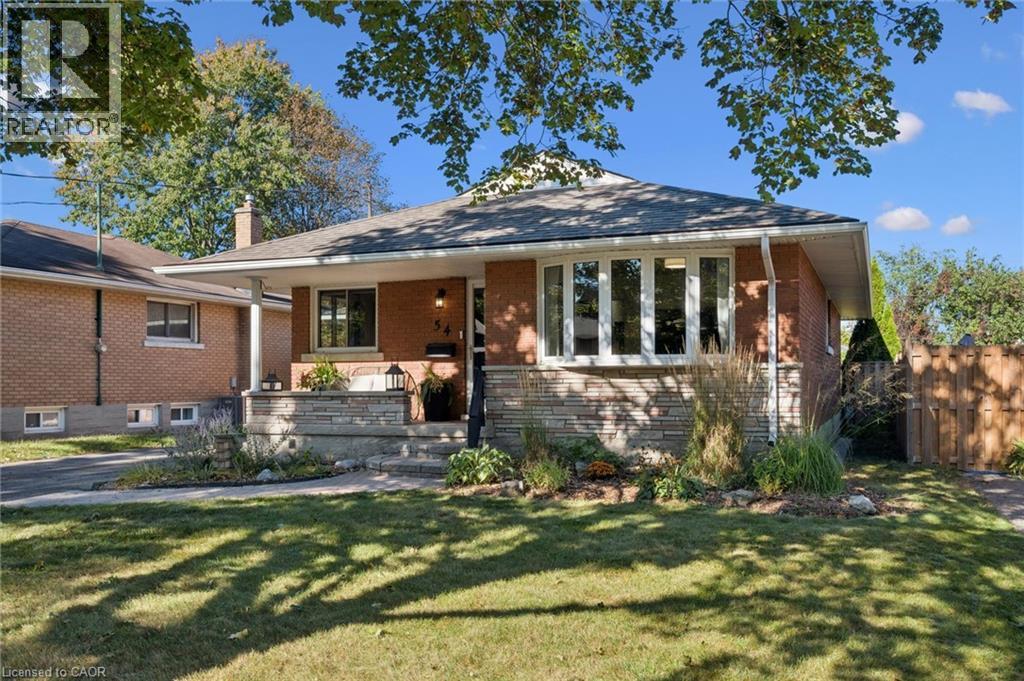 54 PINECREST Drive — photo 2