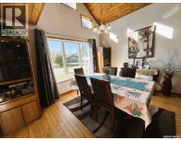 Family room - 206 2nd Street W, Carrot River, SK S0E0L0 Photo 10