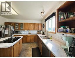 4pc Ensuite bath - 206 2nd Street W, Carrot River, SK S0E0L0 Photo 6