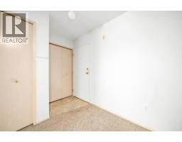 Primary Bedroom - 412, 245 Red Deer Drive Sw, Medicine Hat, AB T1B8P4 Photo 8