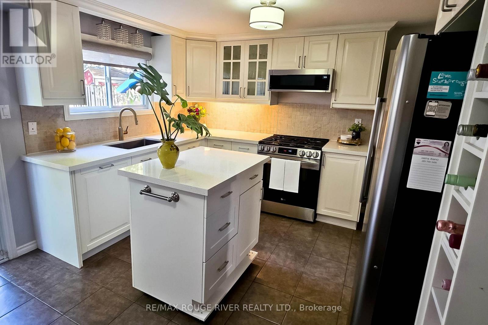 68 UPTON CRESCENT - 5