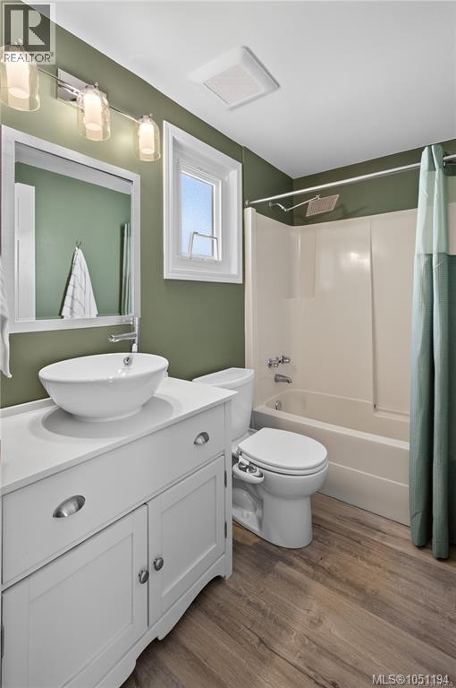 #8 947 Caledonia Ave - Image 14