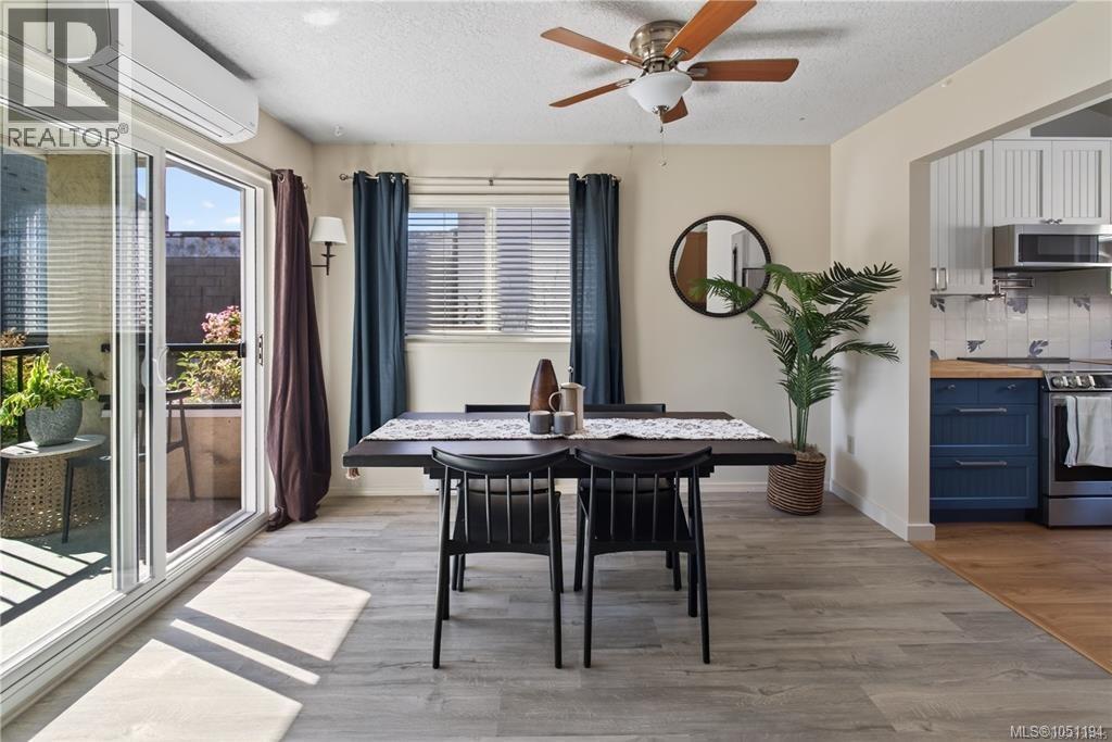 #8 947 Caledonia Ave - 4