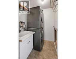 8 947 Caledonia Ave, Victoria, BC V8T1E8 Photo 27