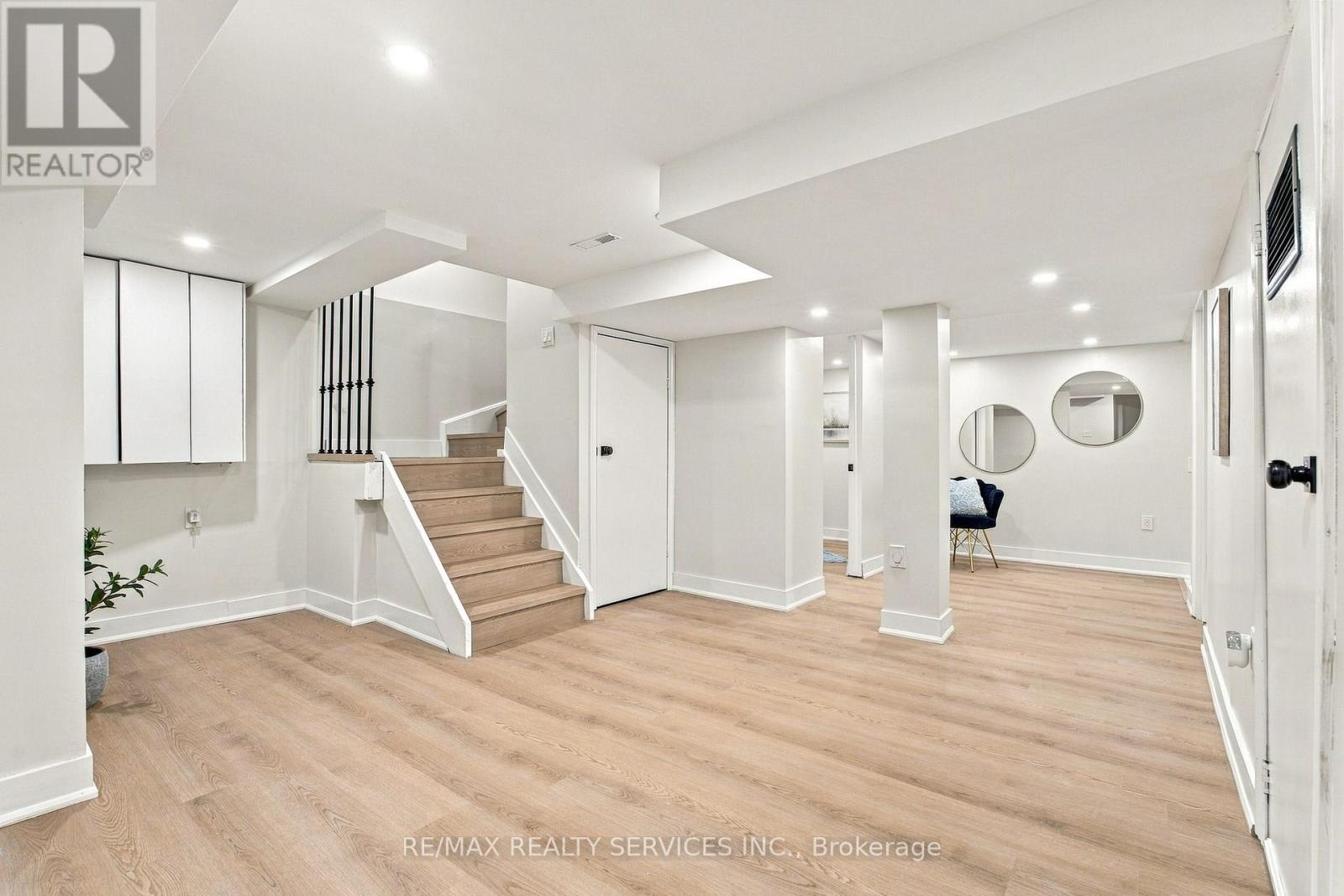 6 SCARBELL DRIVE - Image 28