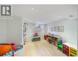 134 Fairwood Place W, Burlington, ON L7T4B6 Photo 32