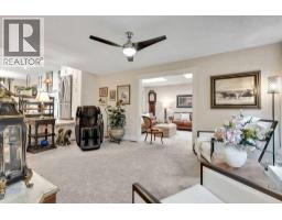 2pc Bathroom - 10411 Maplecreek Drive Se, Calgary, AB T2J1T9 Photo 15