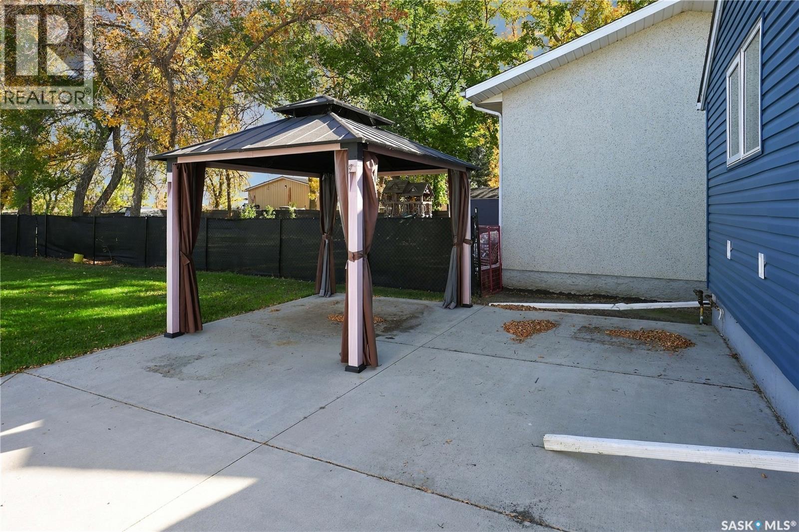 1262 113th STREET, North Battleford — photo 29
