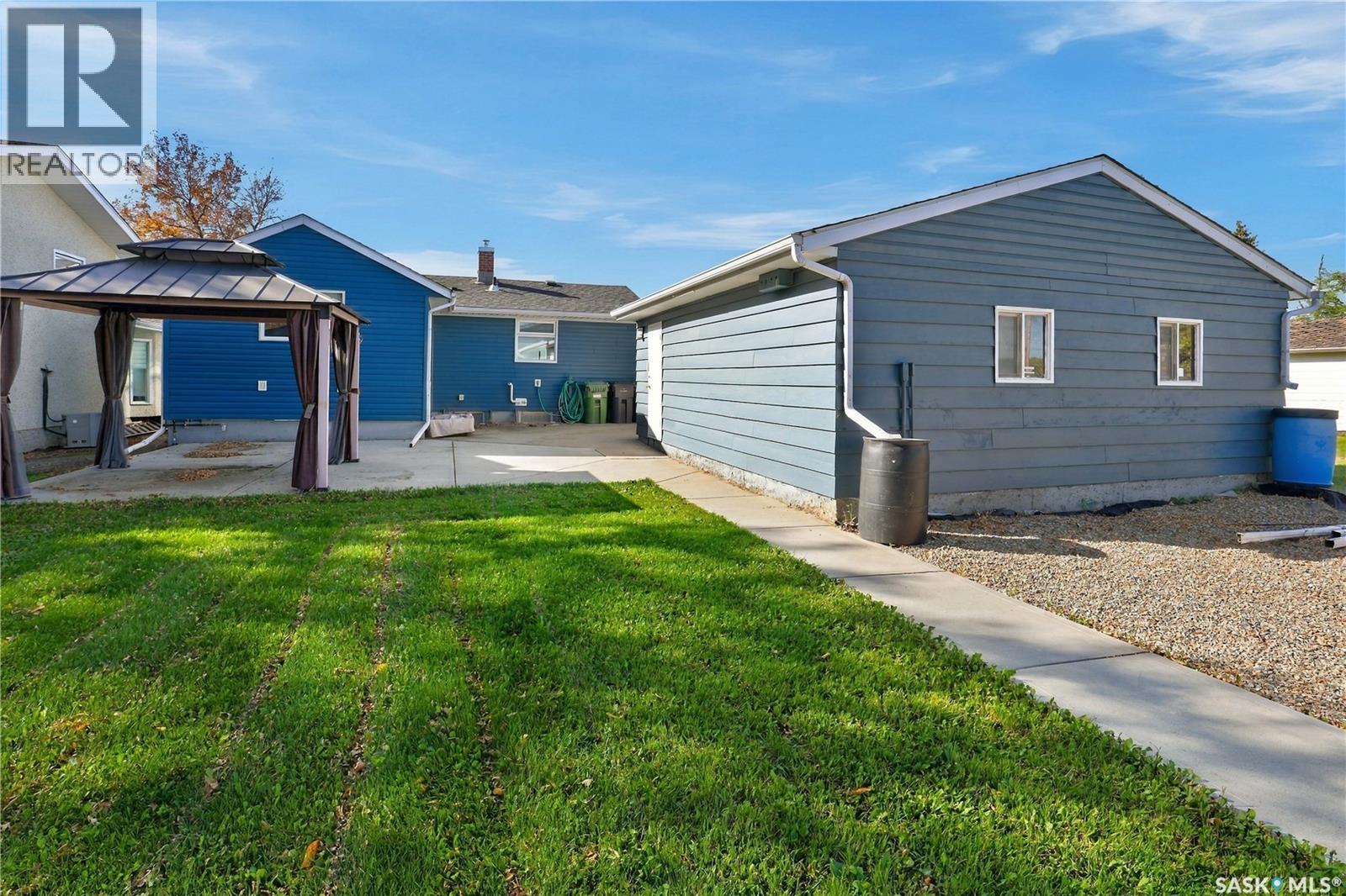 1262 113th STREET, North Battleford — photo 30