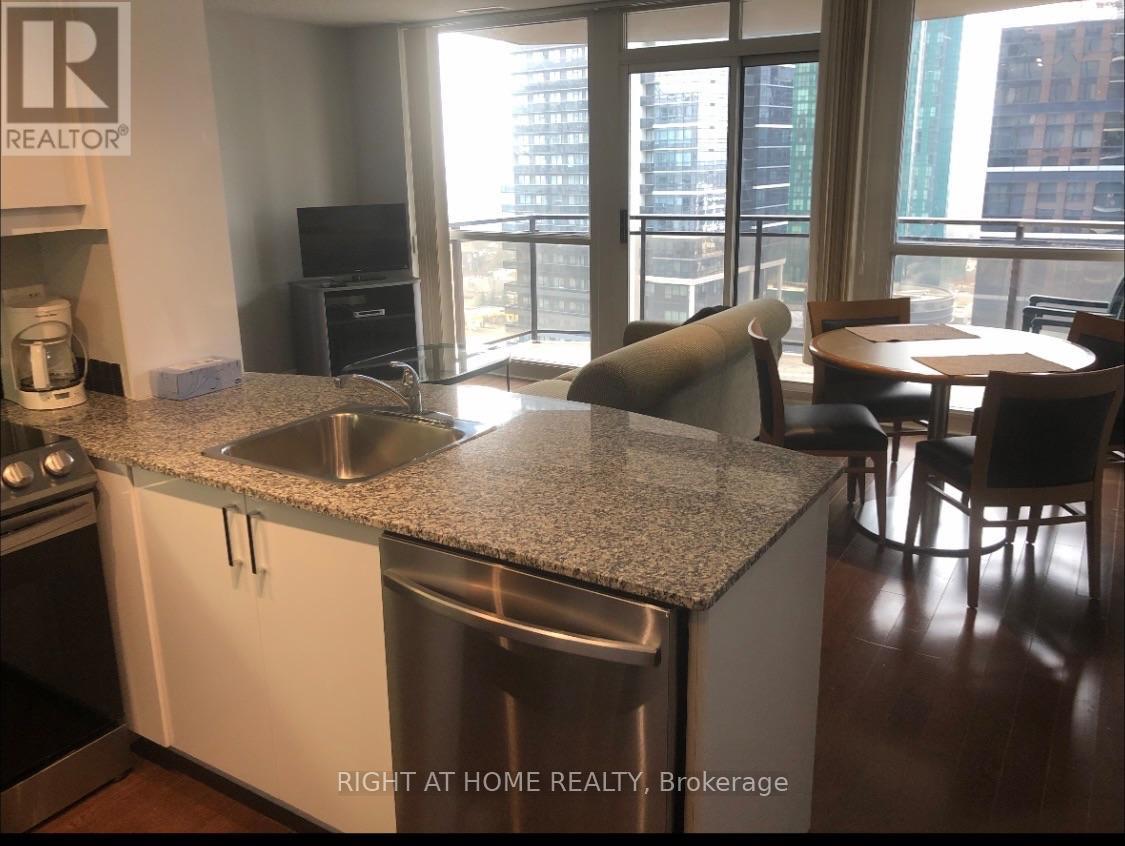 2105 - 33 SHEPPARD AVENUE E, Toronto (Willowdale East)