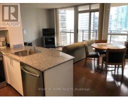 2105 - 33 Sheppard Avenue E, Toronto, ON M2N7K1 Photo 6