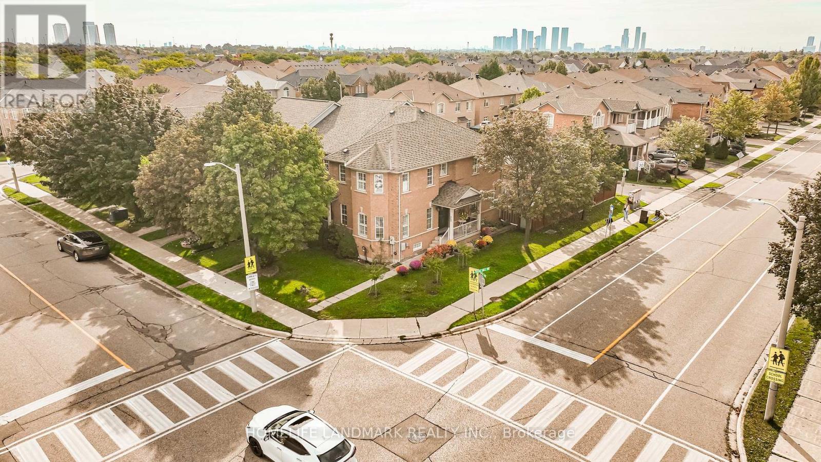 163 LA ROCCA AVENUE - 29