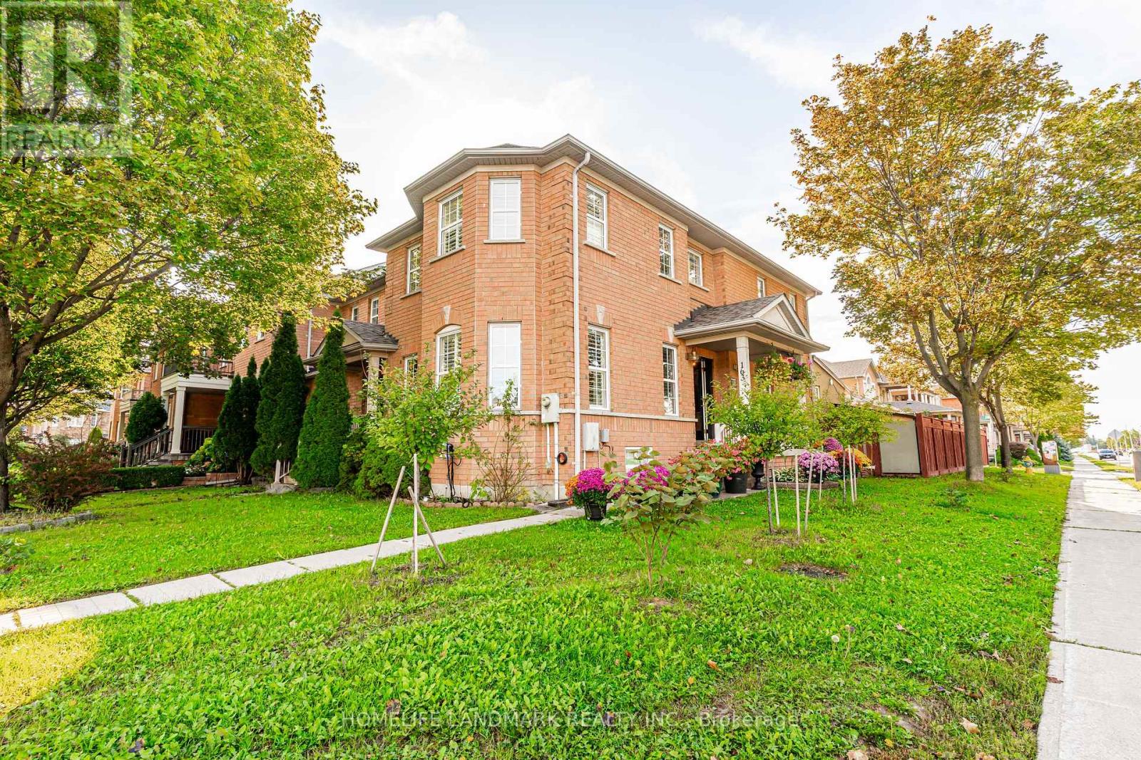 163 LA ROCCA AVENUE, Vaughan (Vellore Village) — photo 3
