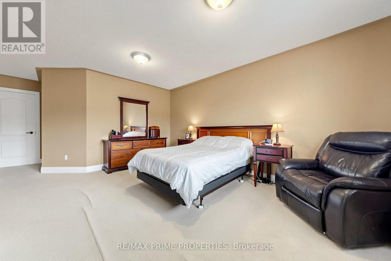 101 SETTLEMENT PARK AVENUE - 22