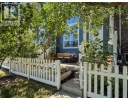 457 Elgin Gardens SE - photo 1