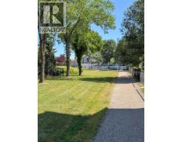 457 Elgin Gardens SE - photo 4