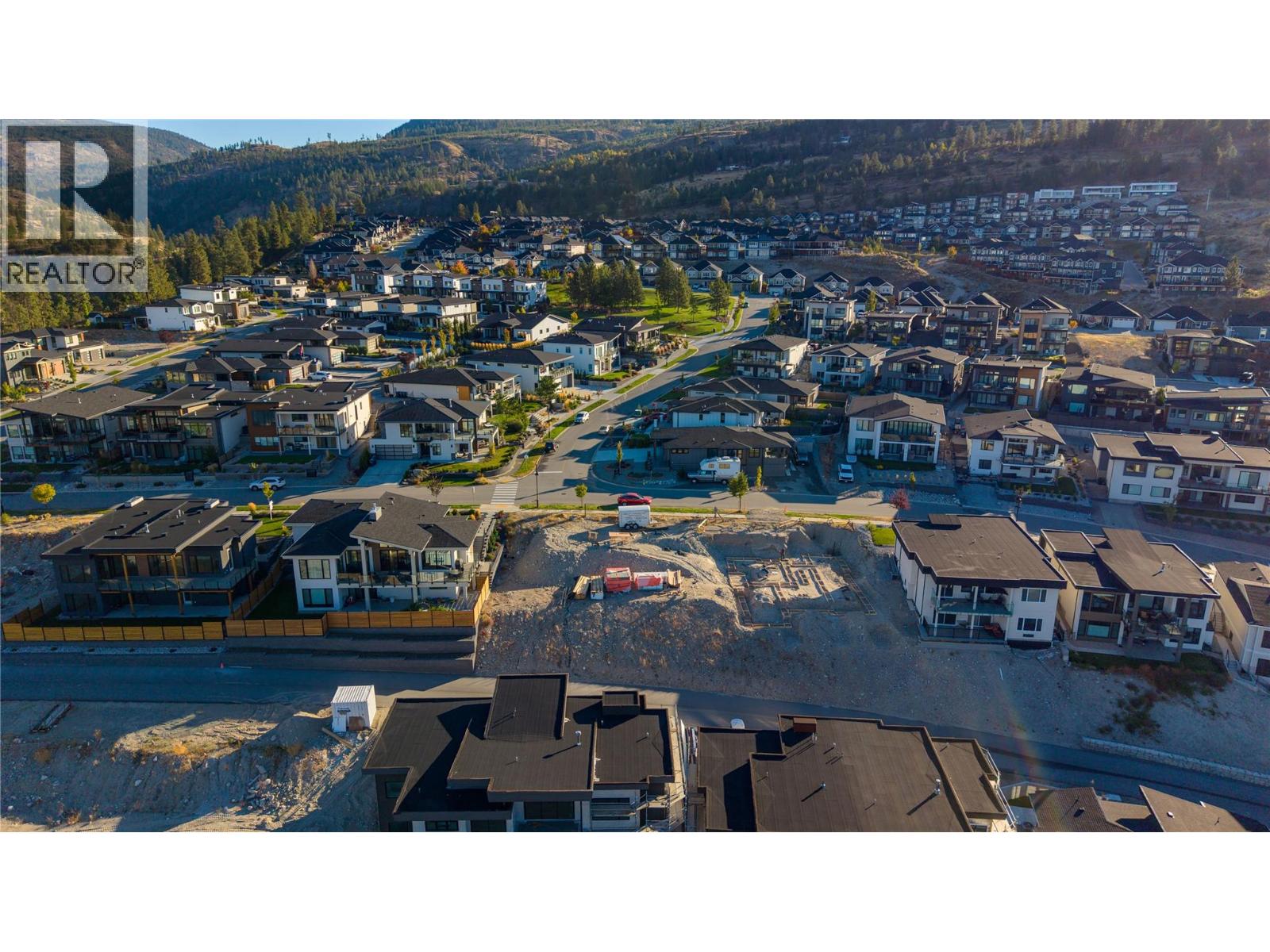 1099 ELK Street, Penticton