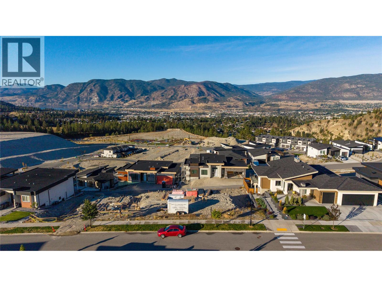 1099 ELK Street, Penticton