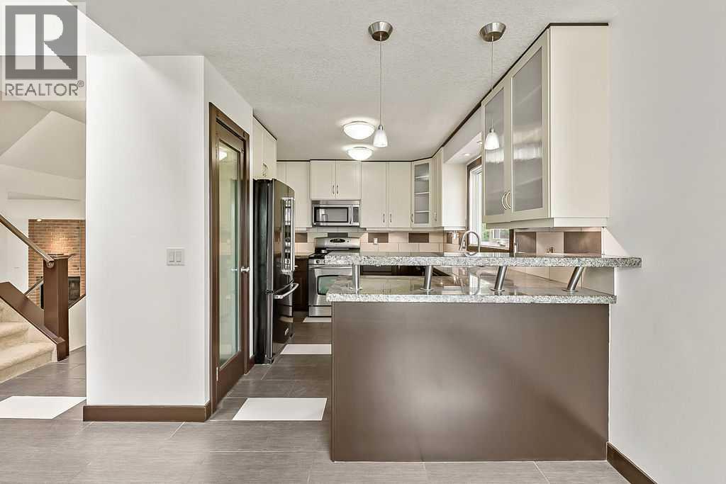 200 Bernard Drive NW - 4