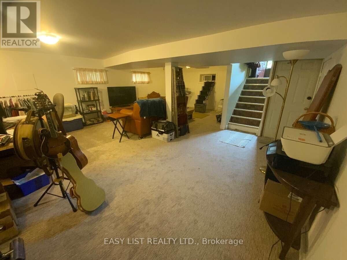 271 JOSEPH STREET - 14